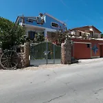 Casa Dolce Casa 1 Апартаменты *